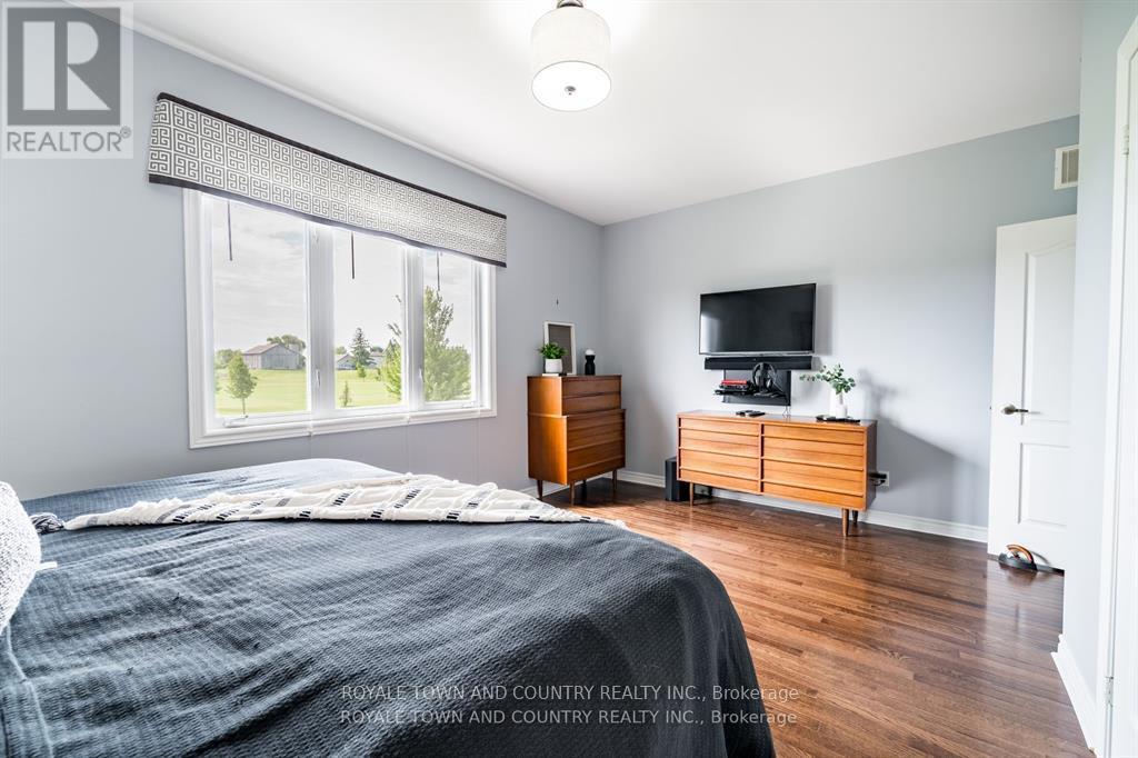 17 Logan Lane, Kawartha Lakes (Lindsay), Ontario  K9V 0L3 - Photo 19 - X12165080