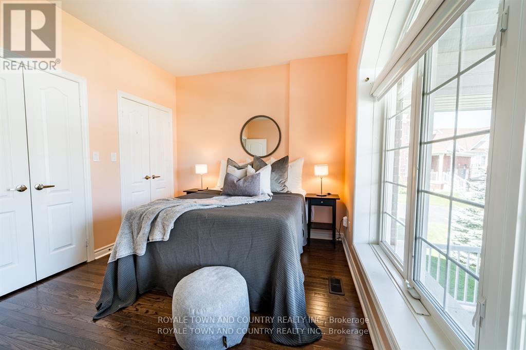 17 Logan Lane, Kawartha Lakes (Lindsay), Ontario  K9V 0L3 - Photo 21 - X12165080
