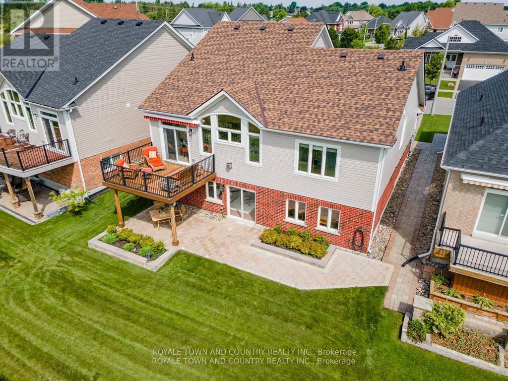 17 Logan Lane, Kawartha Lakes (Lindsay), Ontario  K9V 0L3 - Photo 36 - X12165080
