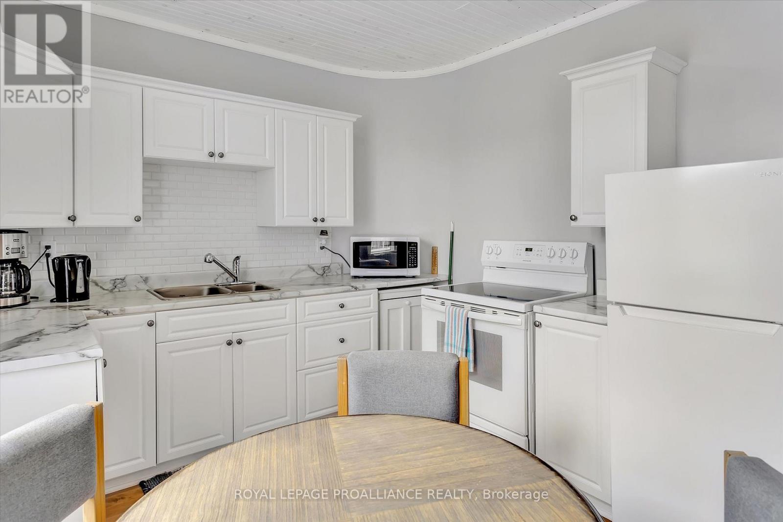 32977 Highway 62 N, Hastings Highlands (Mcclure Ward), Ontario  K0L 2S0 - Photo 14 - X12165628