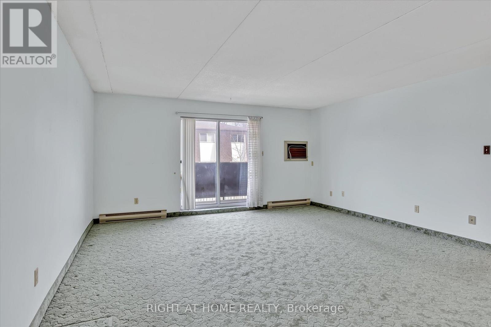208 - 795 Sherbrooke Street, Peterborough West (North), Ontario  K9J 2R2 - Photo 11 - X12165777