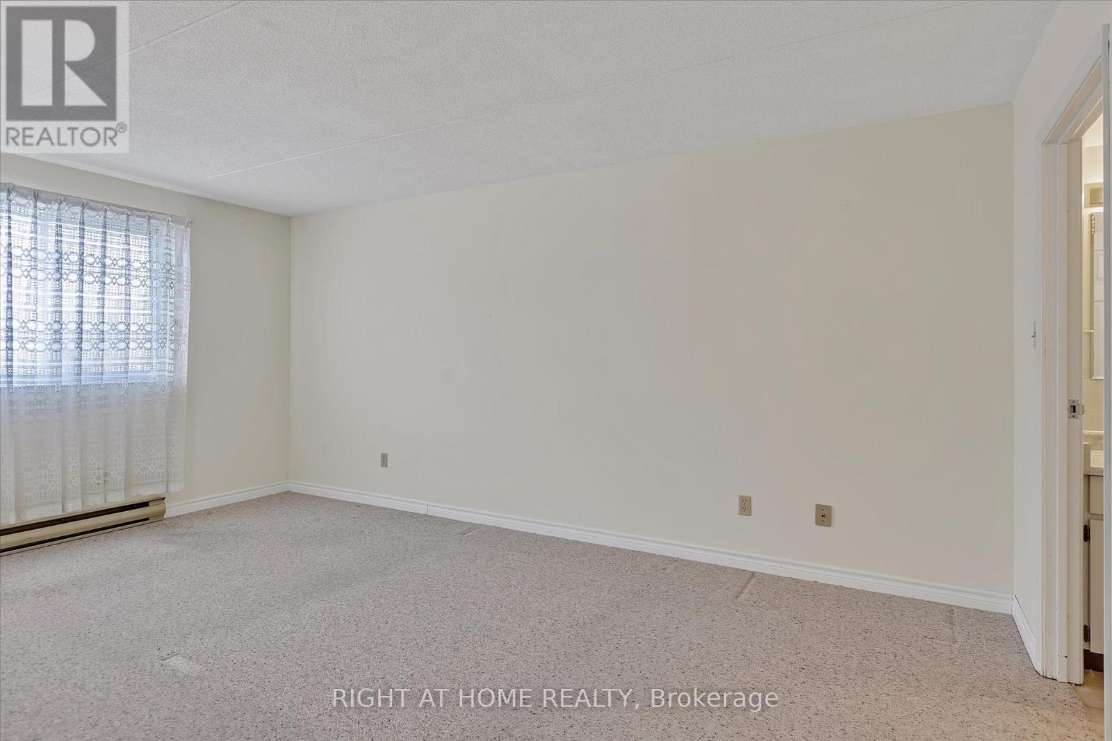 208 - 795 Sherbrooke Street, Peterborough West (North), Ontario  K9J 2R2 - Photo 27 - X12165777