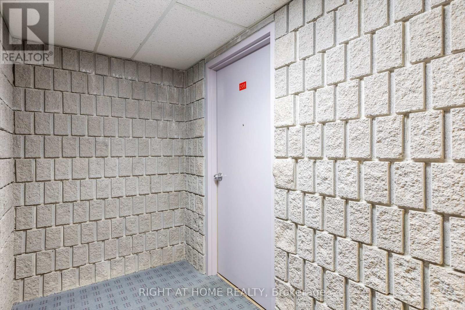 208 - 795 Sherbrooke Street, Peterborough West (North), Ontario  K9J 2R2 - Photo 7 - X12165777