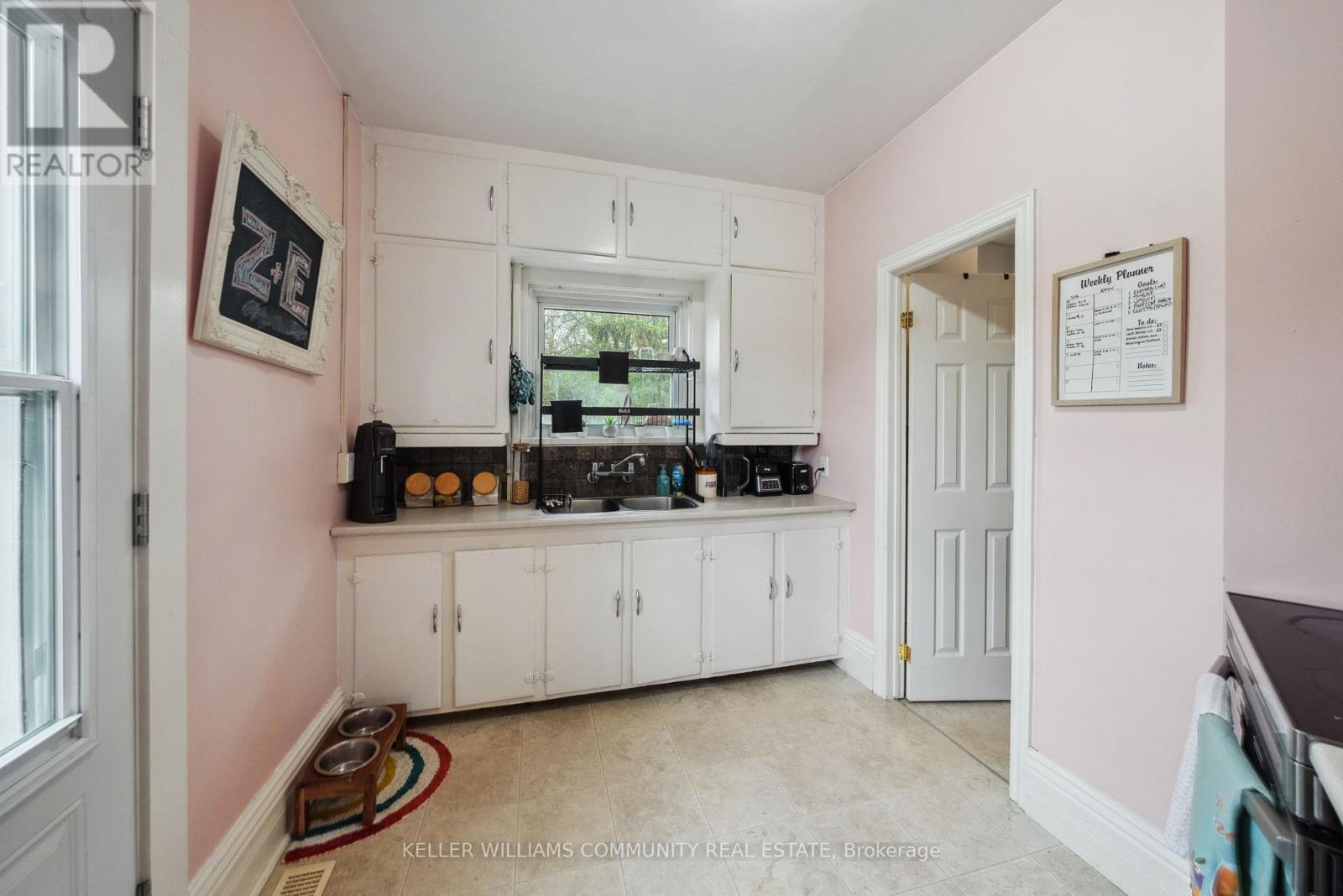 269 John Street, Peterborough Central (Old West End), Ontario  K9J 5E8 - Photo 31 - X12166160