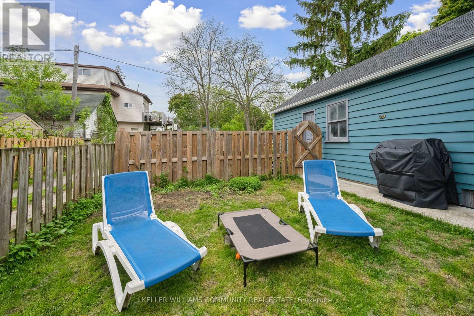 269 John Street, Peterborough Central (Old West End), Ontario  K9J 5E8 - Photo 9 - X12166160