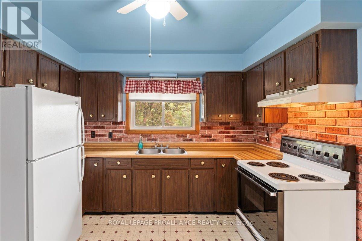 5 Tanner Road, Trent Hills (Campbellford), Ontario  K0L 1L0 - Photo 15 - X12166651