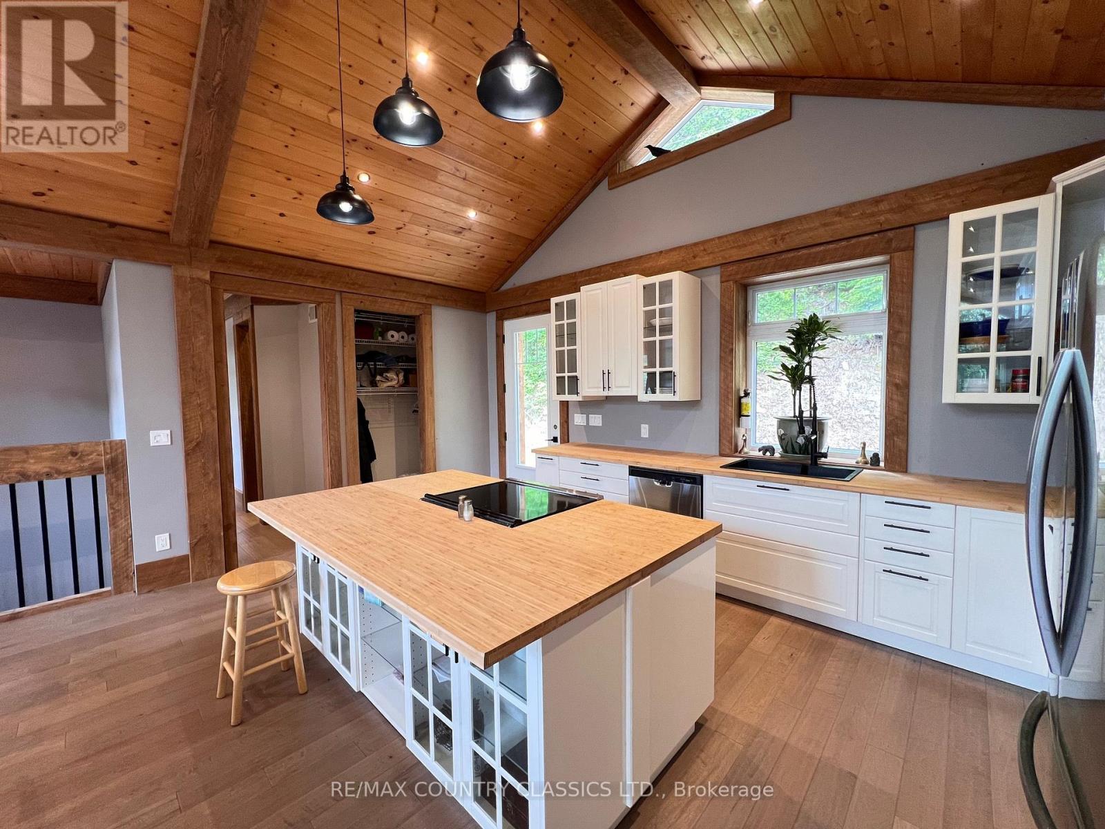 518 Duncan Lane, Hastings Highlands (Herschel Ward), Ontario  K0L 1C0 - Photo 14 - X12166871