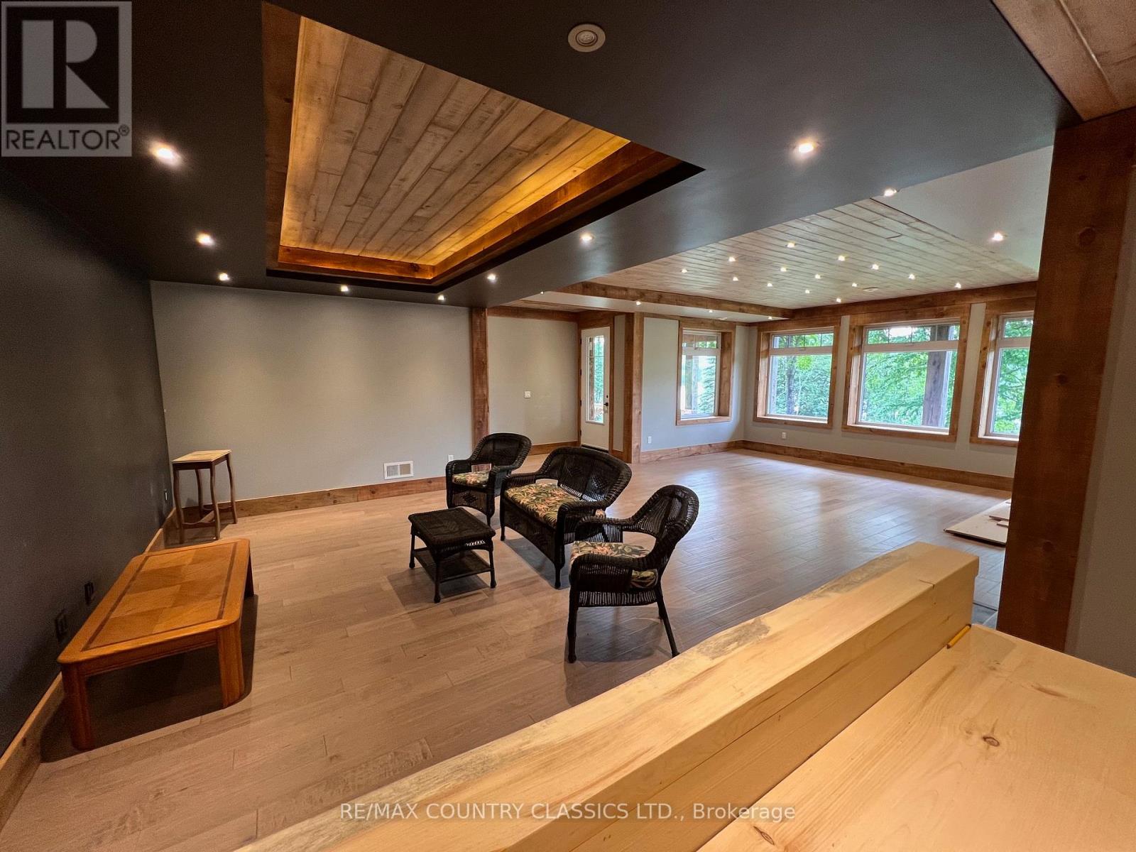 518 Duncan Lane, Hastings Highlands (Herschel Ward), Ontario  K0L 1C0 - Photo 36 - X12166871