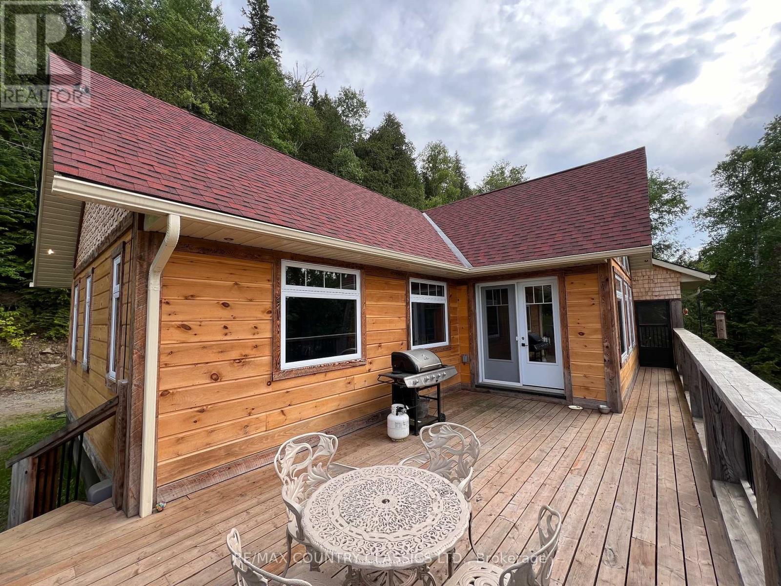 518 Duncan Lane, Hastings Highlands (Herschel Ward), Ontario  K0L 1C0 - Photo 6 - X12166871