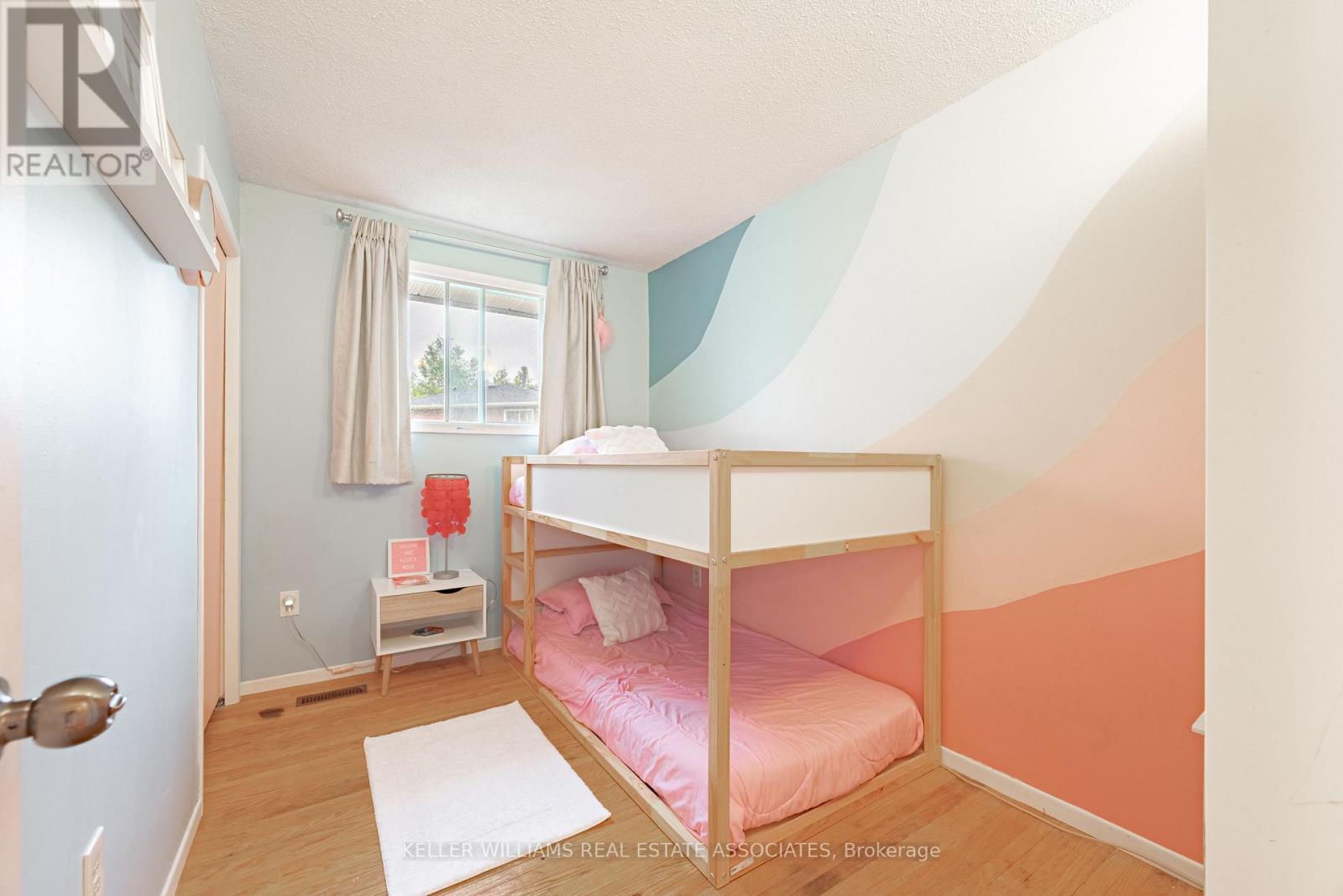 15 Lloyd Place, Kawartha Lakes (Lindsay), Ontario  K9V 5C1 - Photo 17 - X12167275