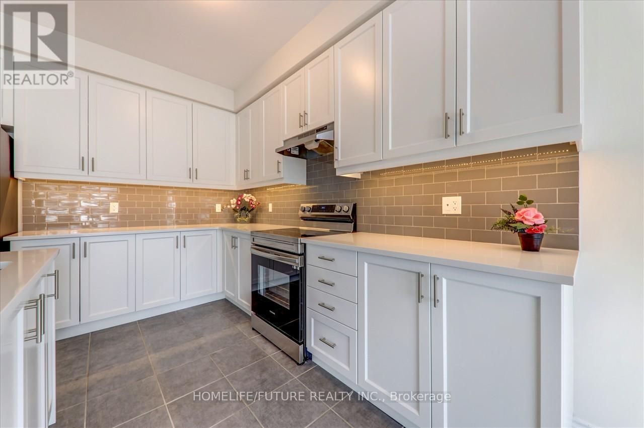 239 O'neil Street, Peterborough North (North), Ontario  K9K 0H8 - Photo 11 - X12167707