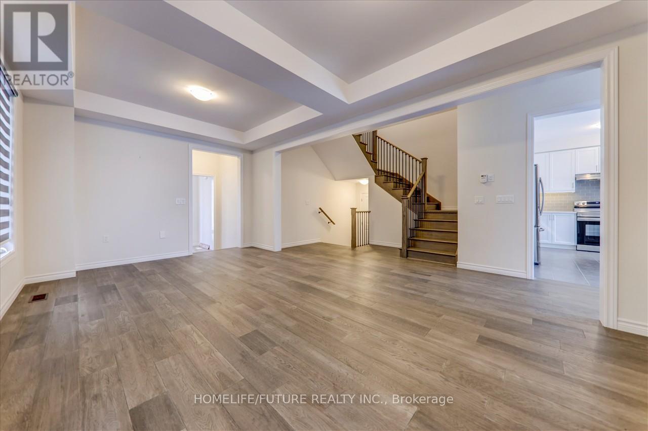 239 O'neil Street, Peterborough North (North), Ontario  K9K 0H8 - Photo 9 - X12167707