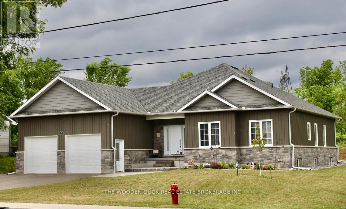 3 Mclean Avenue, Havelock-Belmont-Methuen (Havelock), Ontario  K0L 1Z0 - Photo 34 - X12168029