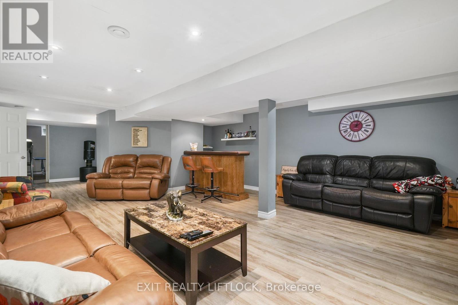 1357 Hetherington Drive, Peterborough North (University Heights), Ontario  K9L 1X5 - Photo 35 - X12168194
