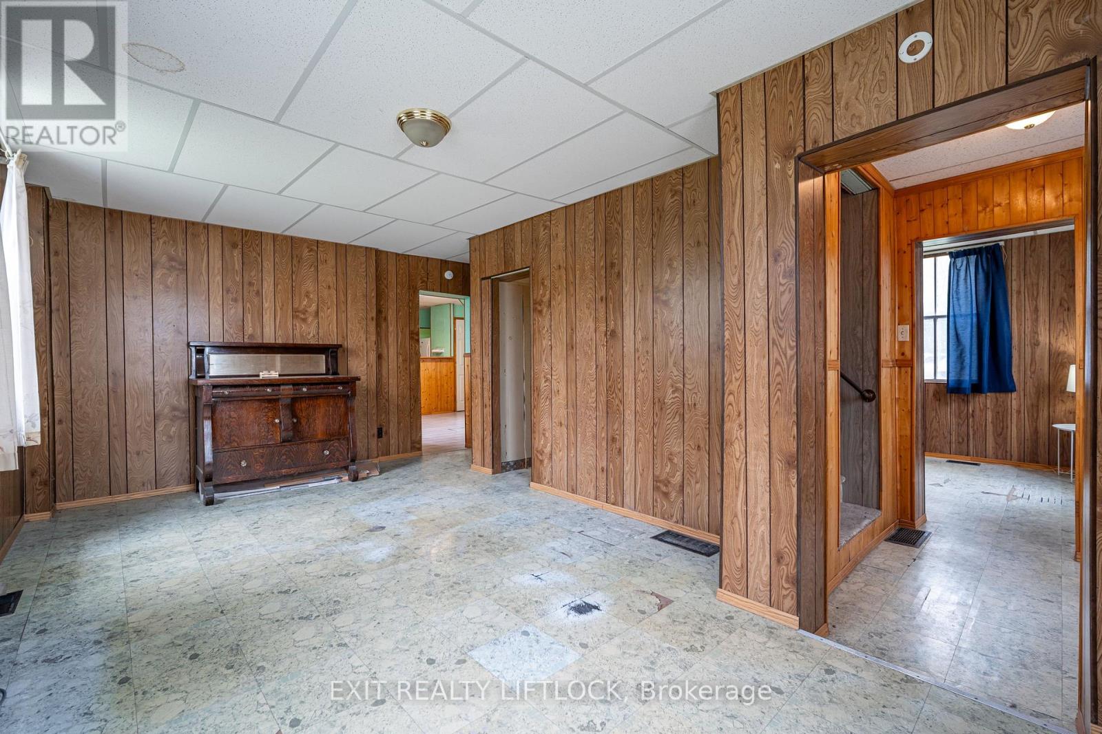25 King Street W, Kawartha Lakes (Omemee), Ontario  K0L 2W0 - Photo 10 - X12168332