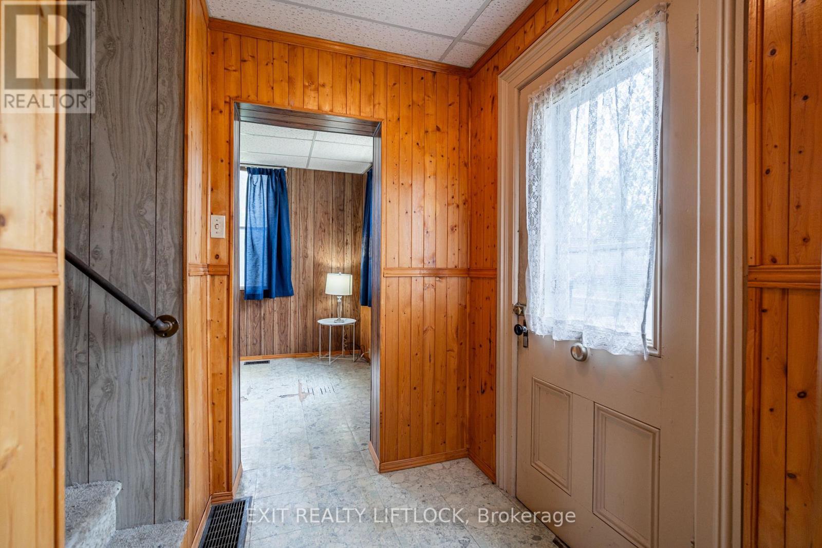 25 King Street W, Kawartha Lakes (Omemee), Ontario  K0L 2W0 - Photo 11 - X12168332