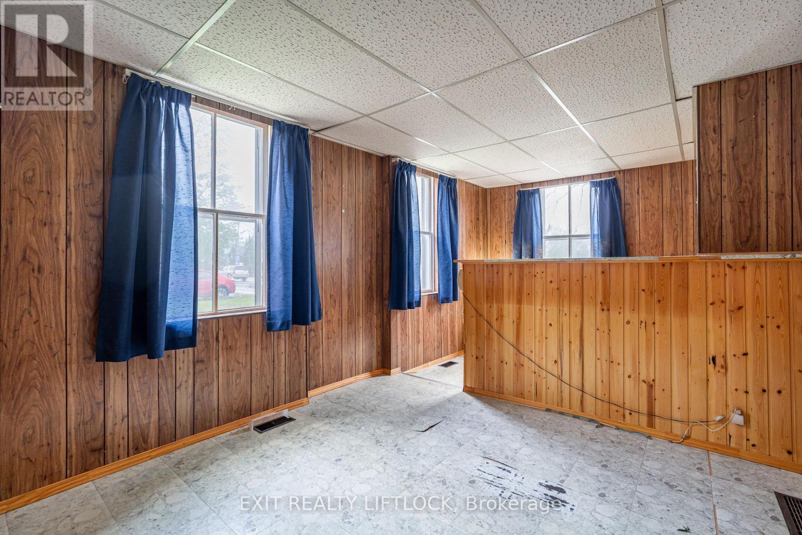 25 King Street W, Kawartha Lakes (Omemee), Ontario  K0L 2W0 - Photo 14 - X12168332