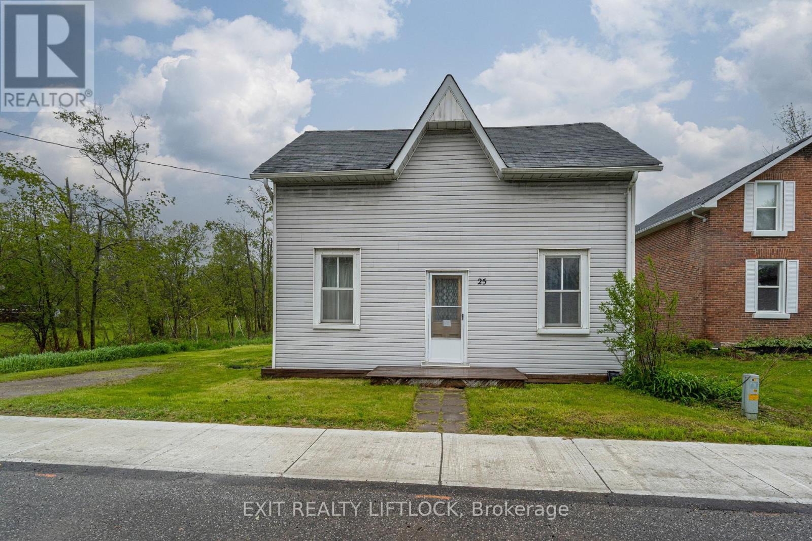 25 King Street W, Kawartha Lakes (Omemee), Ontario  K0L 2W0 - Photo 2 - X12168332