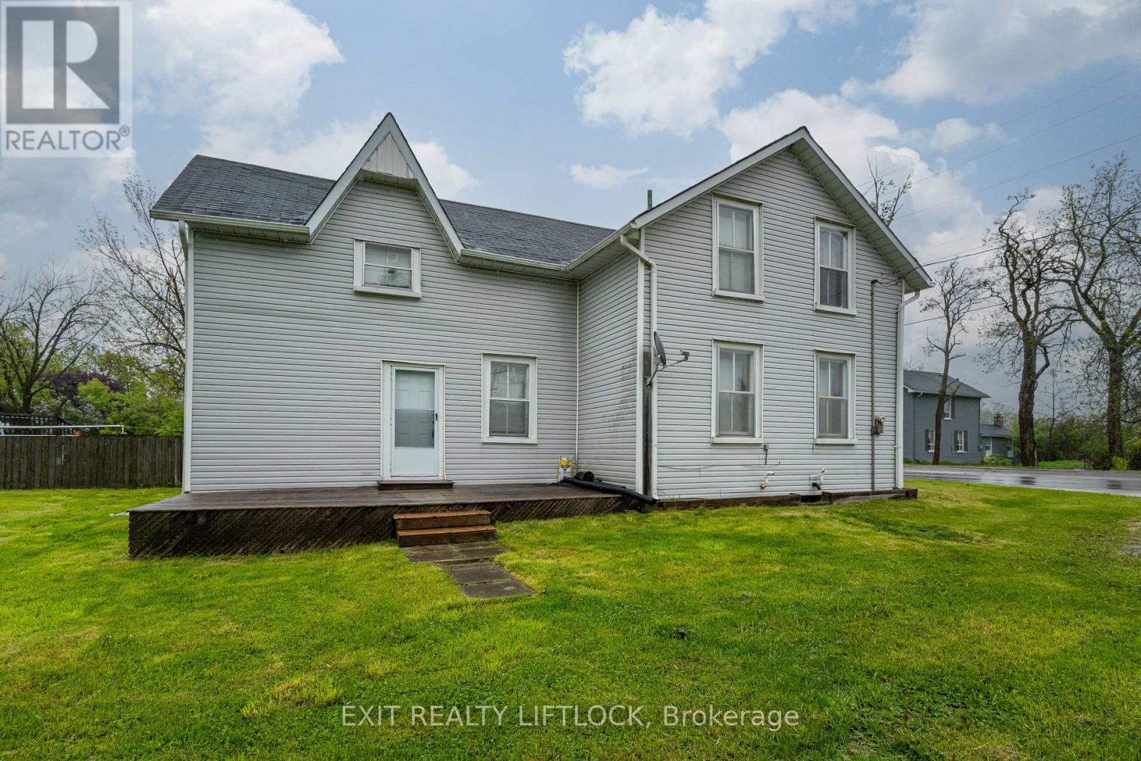 25 King Street W, Kawartha Lakes (Omemee), Ontario  K0L 2W0 - Photo 3 - X12168332