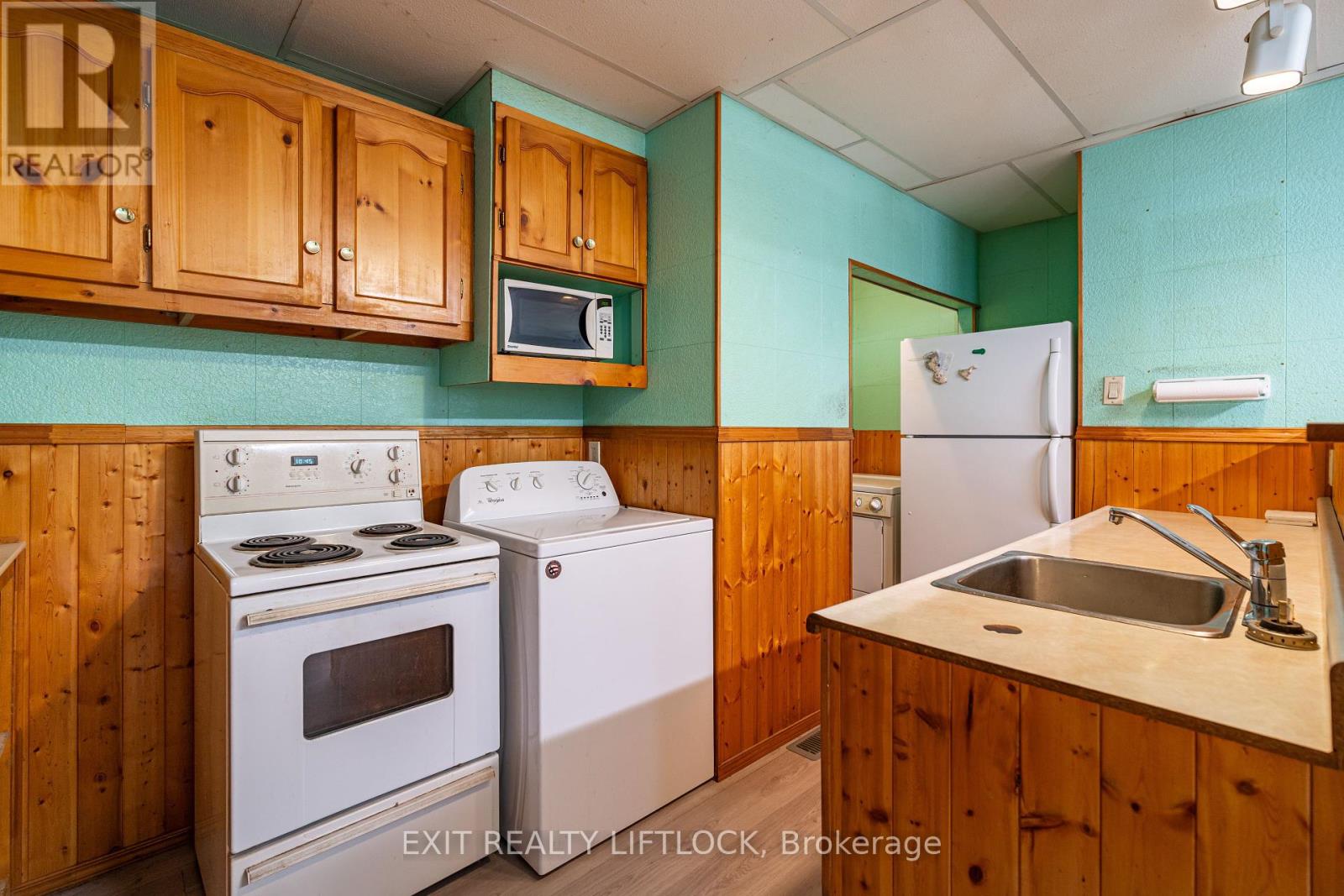 25 King Street W, Kawartha Lakes (Omemee), Ontario  K0L 2W0 - Photo 8 - X12168332
