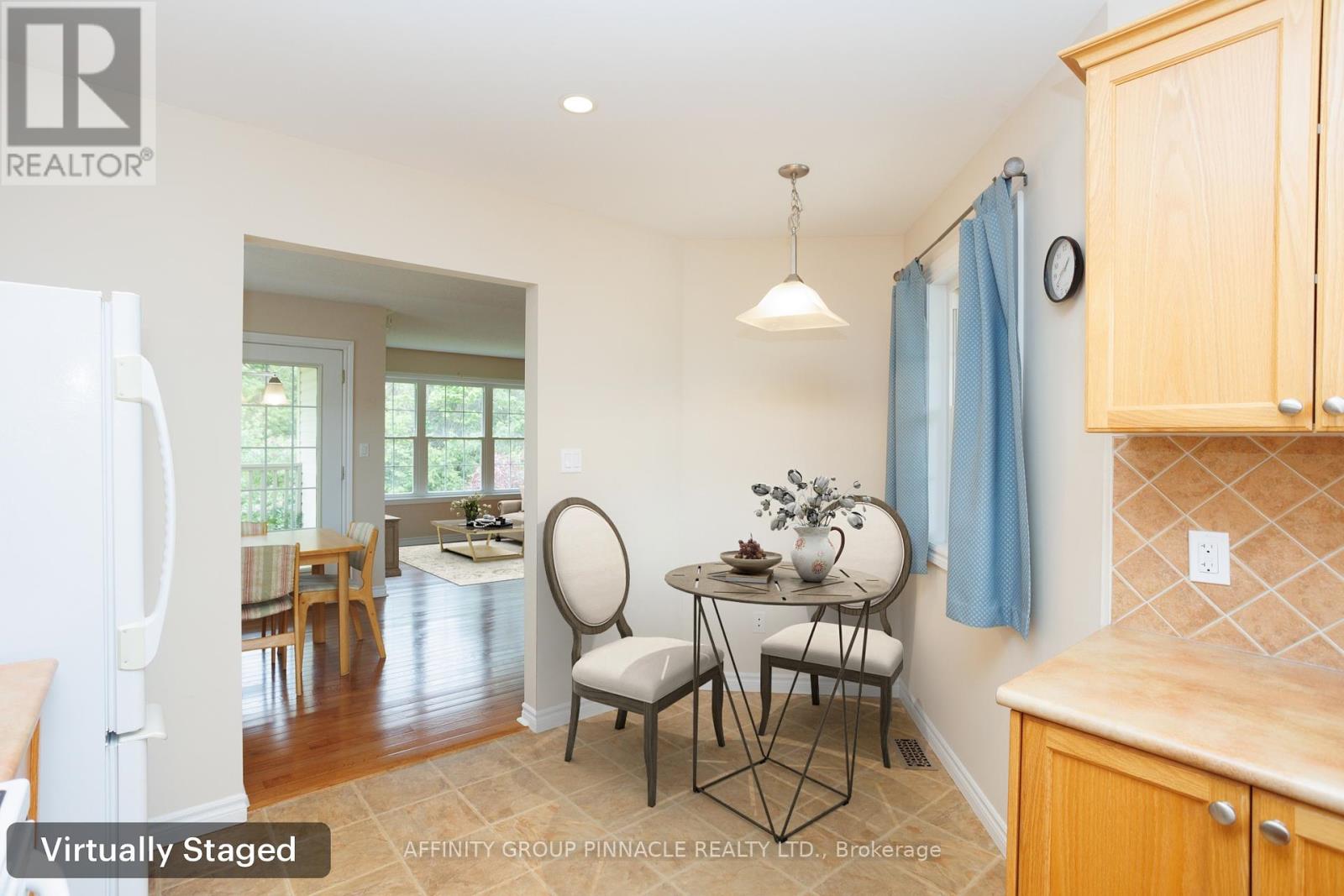10 Champlain Boulevard, Kawartha Lakes (Lindsay), Ontario  K9V 0H9 - Photo 13 - X12168463