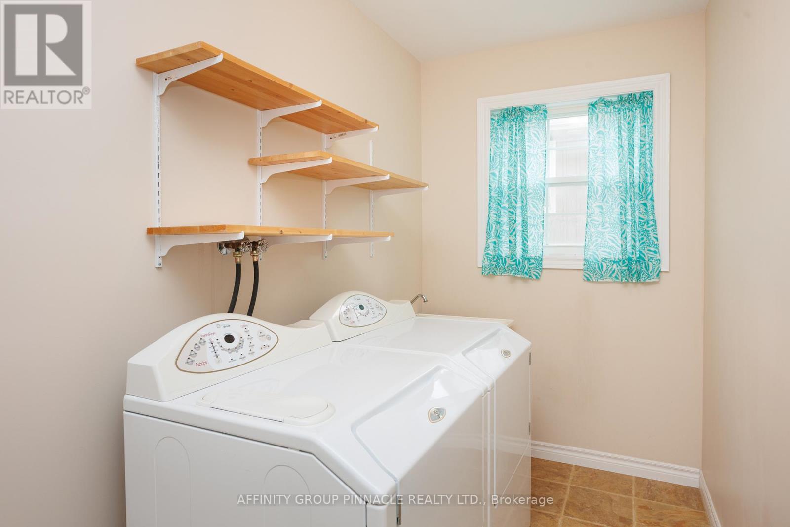 10 Champlain Boulevard, Kawartha Lakes (Lindsay), Ontario  K9V 0H9 - Photo 16 - X12168463