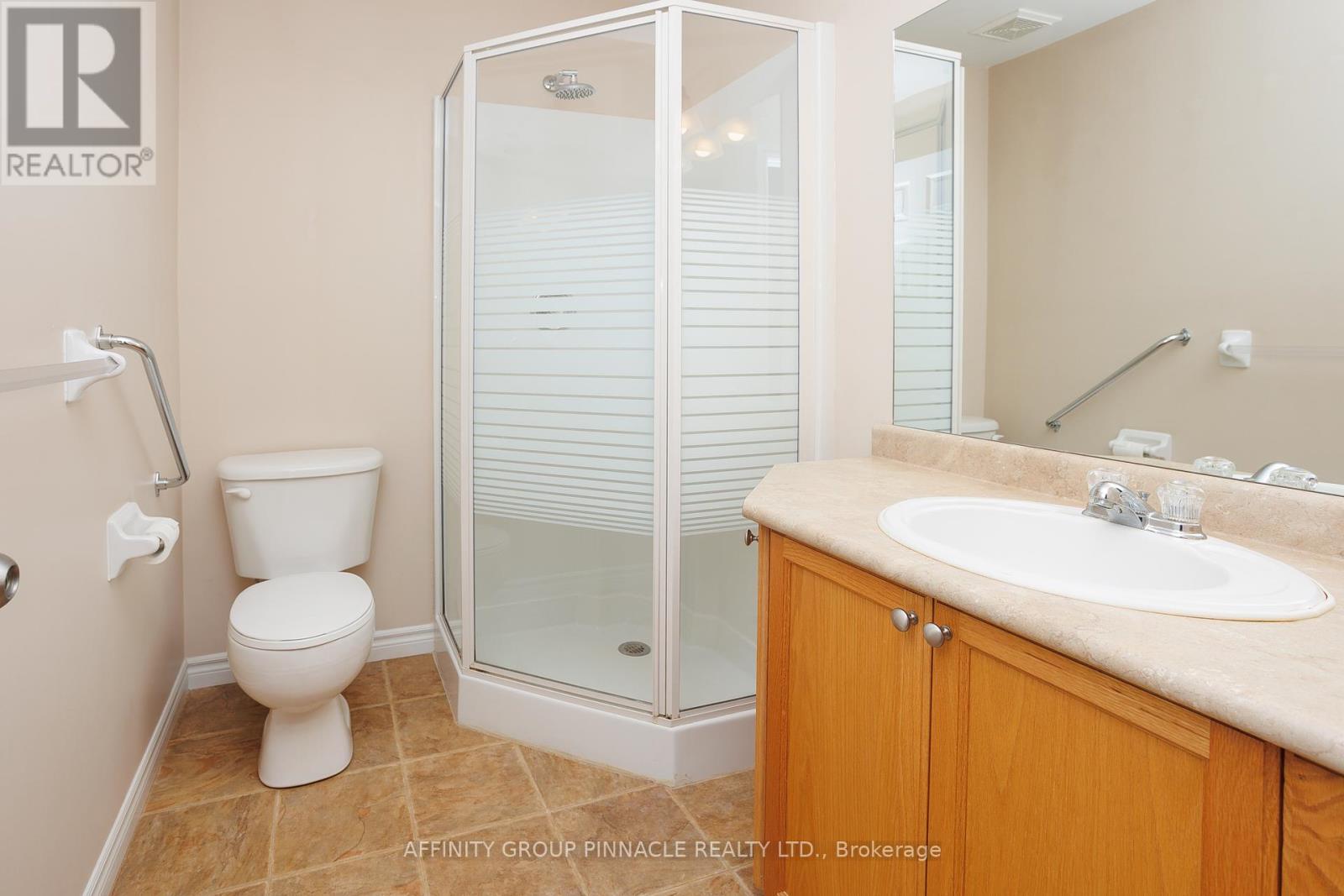 10 Champlain Boulevard, Kawartha Lakes (Lindsay), Ontario  K9V 0H9 - Photo 23 - X12168463