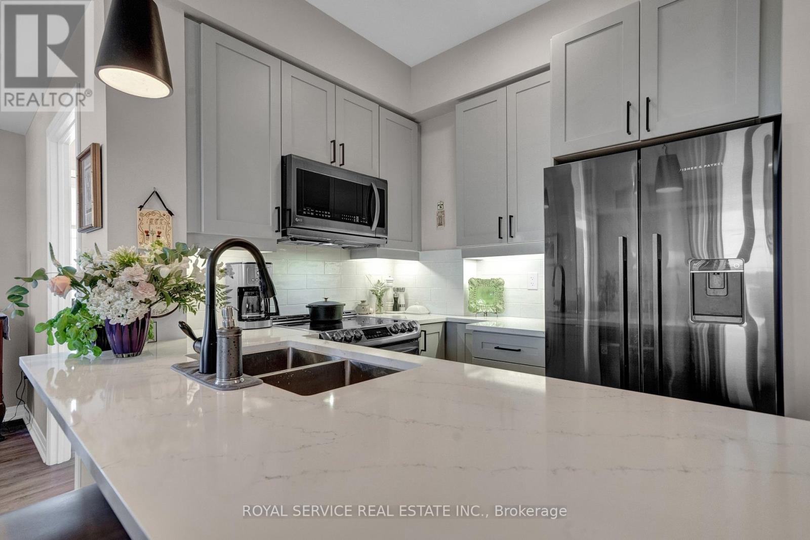 404 - 65 Shipway Avenue, Clarington (Newcastle), Ontario  L1B 0W2 - Photo 8 - E12168649