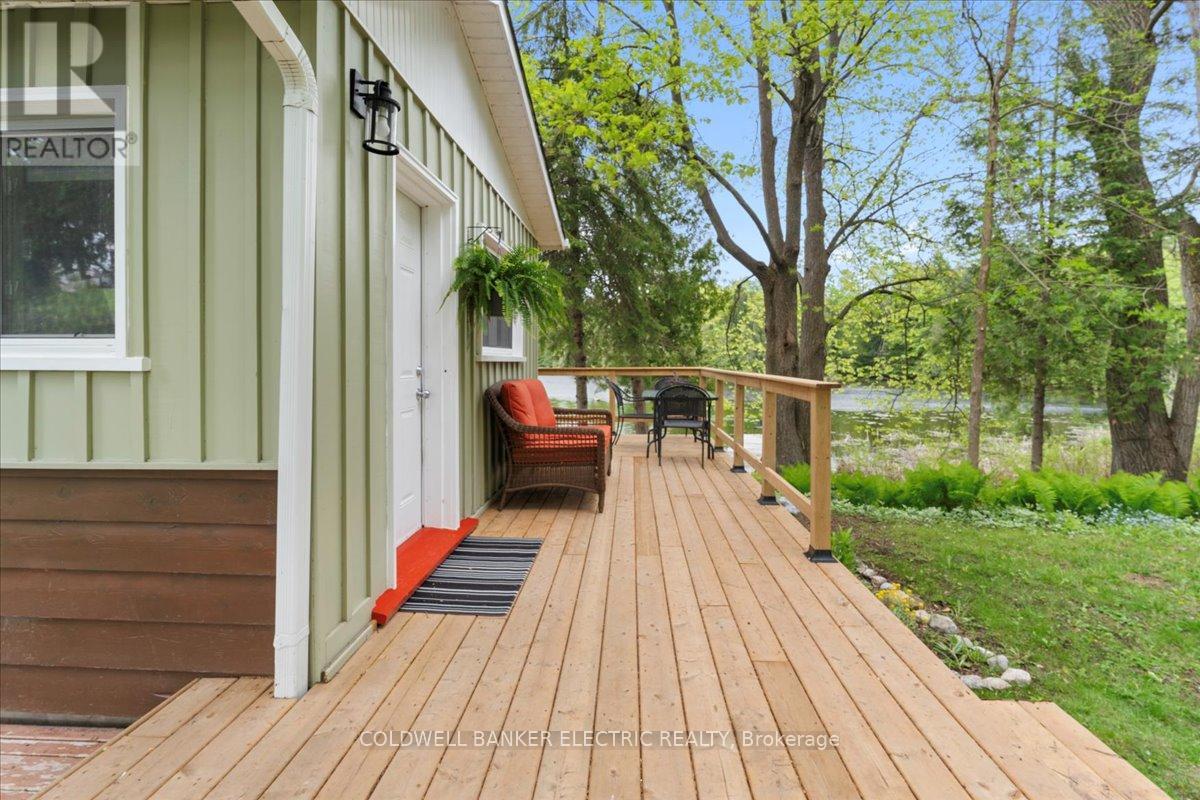 979 Water Street, Douro-Dummer, Ontario  K0L 3A0 - Photo 2 - X12168758