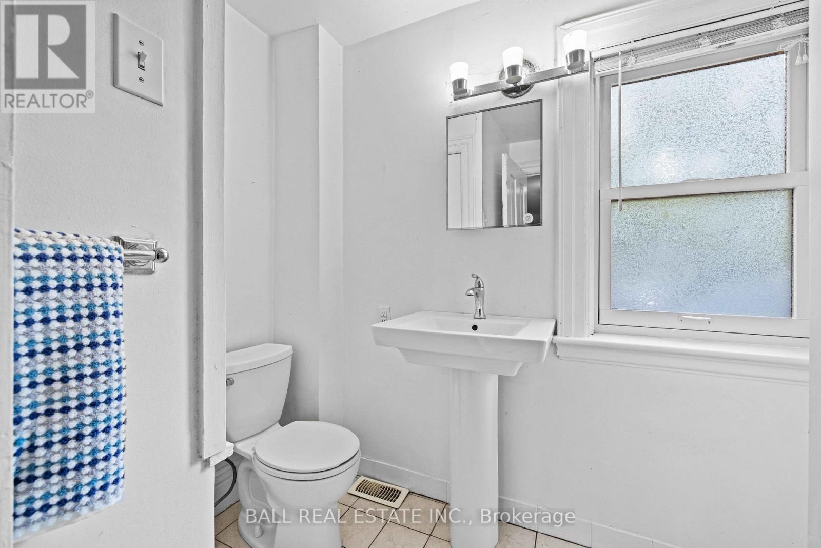 78 Mcdonnel Street, Peterborough Central (North), Ontario  K9H 2V7 - Photo 23 - X12168801