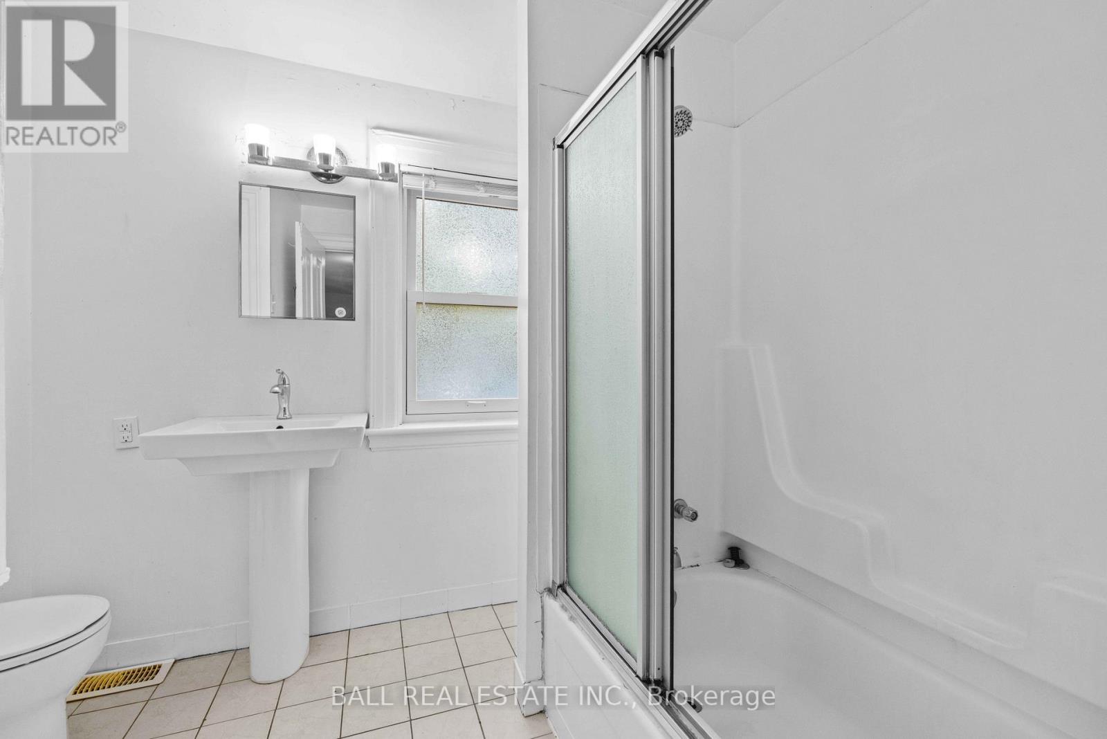 78 Mcdonnel Street, Peterborough Central (North), Ontario  K9H 2V7 - Photo 24 - X12168801