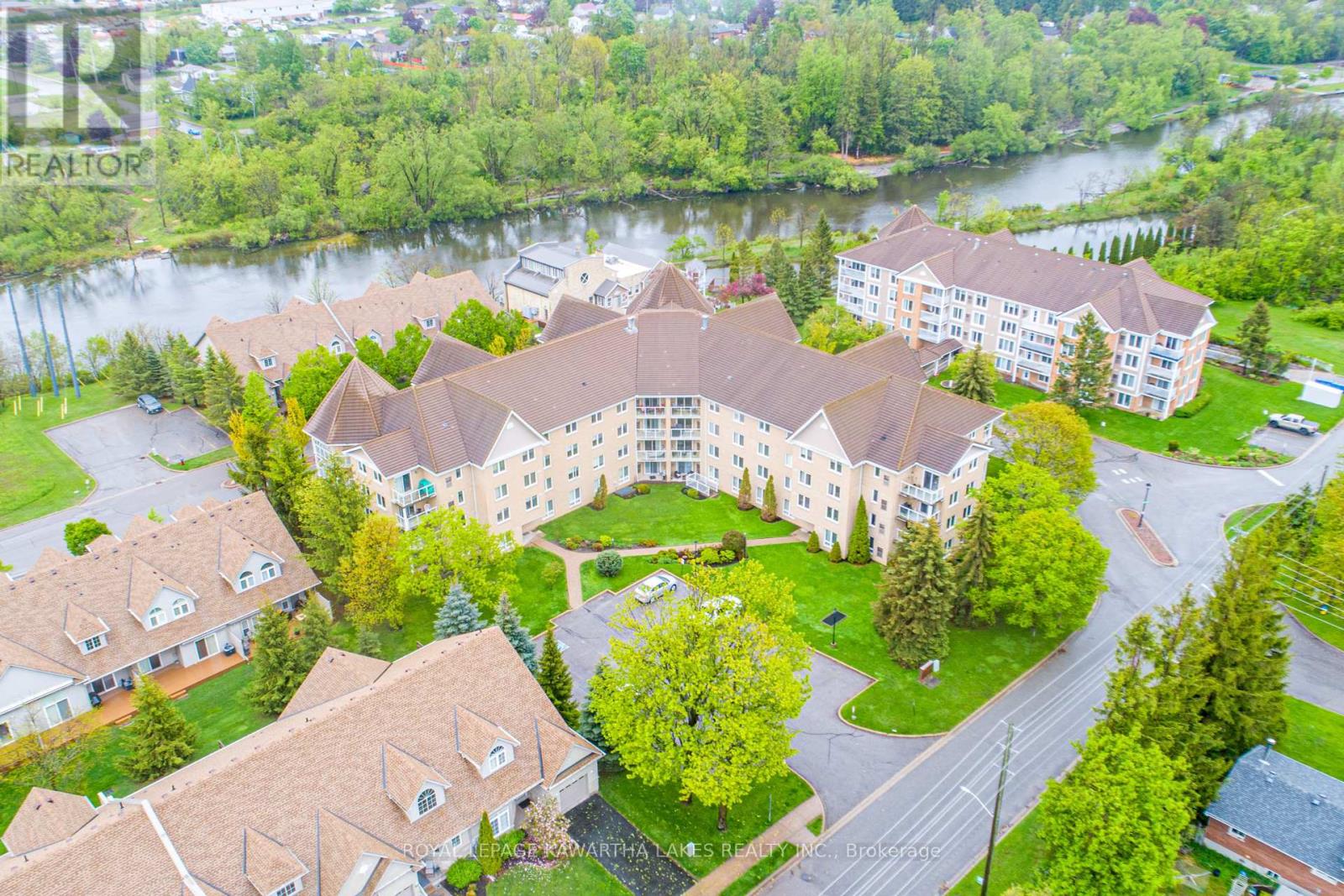 203 - 51 Rivermill Boulevard, Kawartha Lakes (Lindsay), Ontario  K9V 6E8 - Photo 5 - X12169130