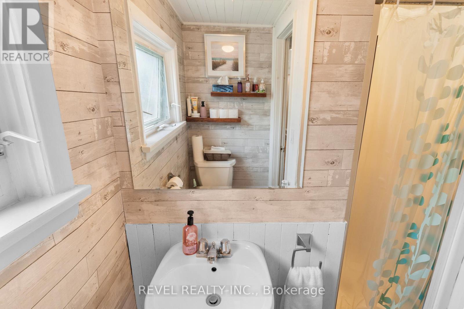 37 St Lawrence Street, Kawartha Lakes (Lindsay), Ontario  K9V 2K1 - Photo 17 - X12169659