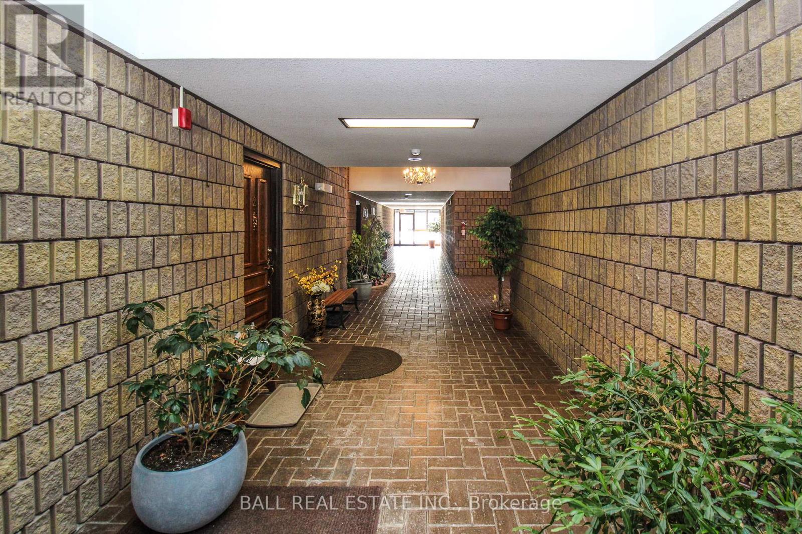 #2 - 3 Paddock Wood, Peterborough East (North), Ontario  K9H 7H2 - Photo 2 - X12169961