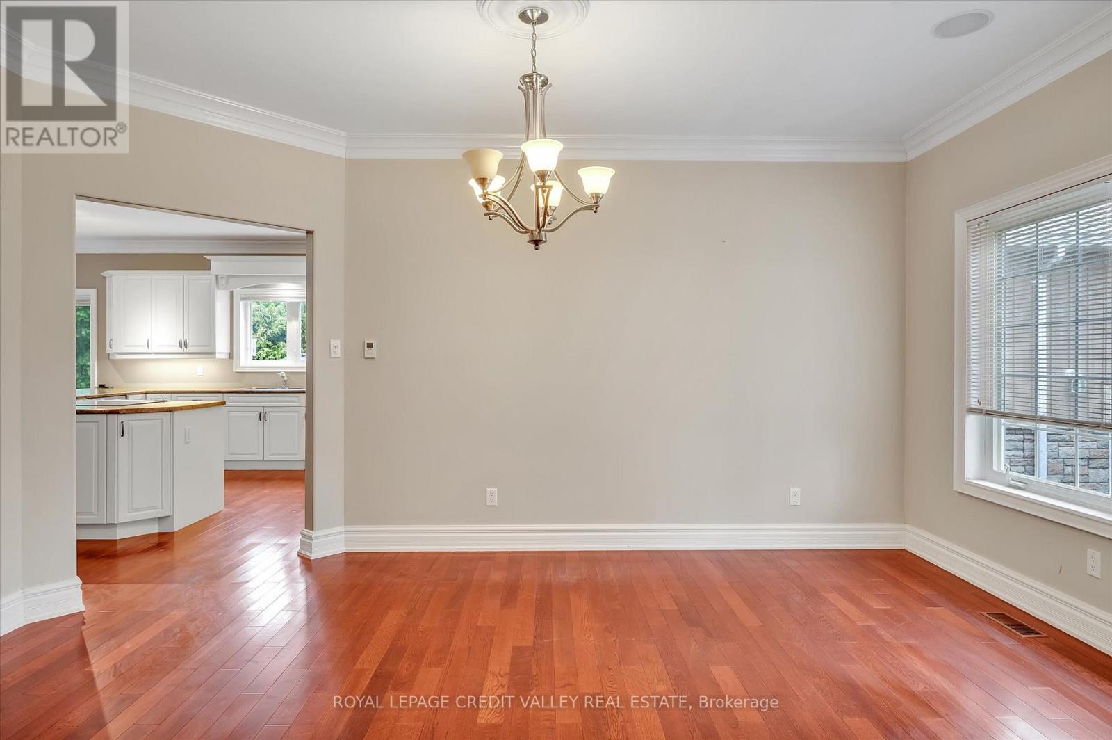 62 Edgewood Road, Peterborough West (North), Ontario  K9J 6V8 - Photo 14 - X12170459