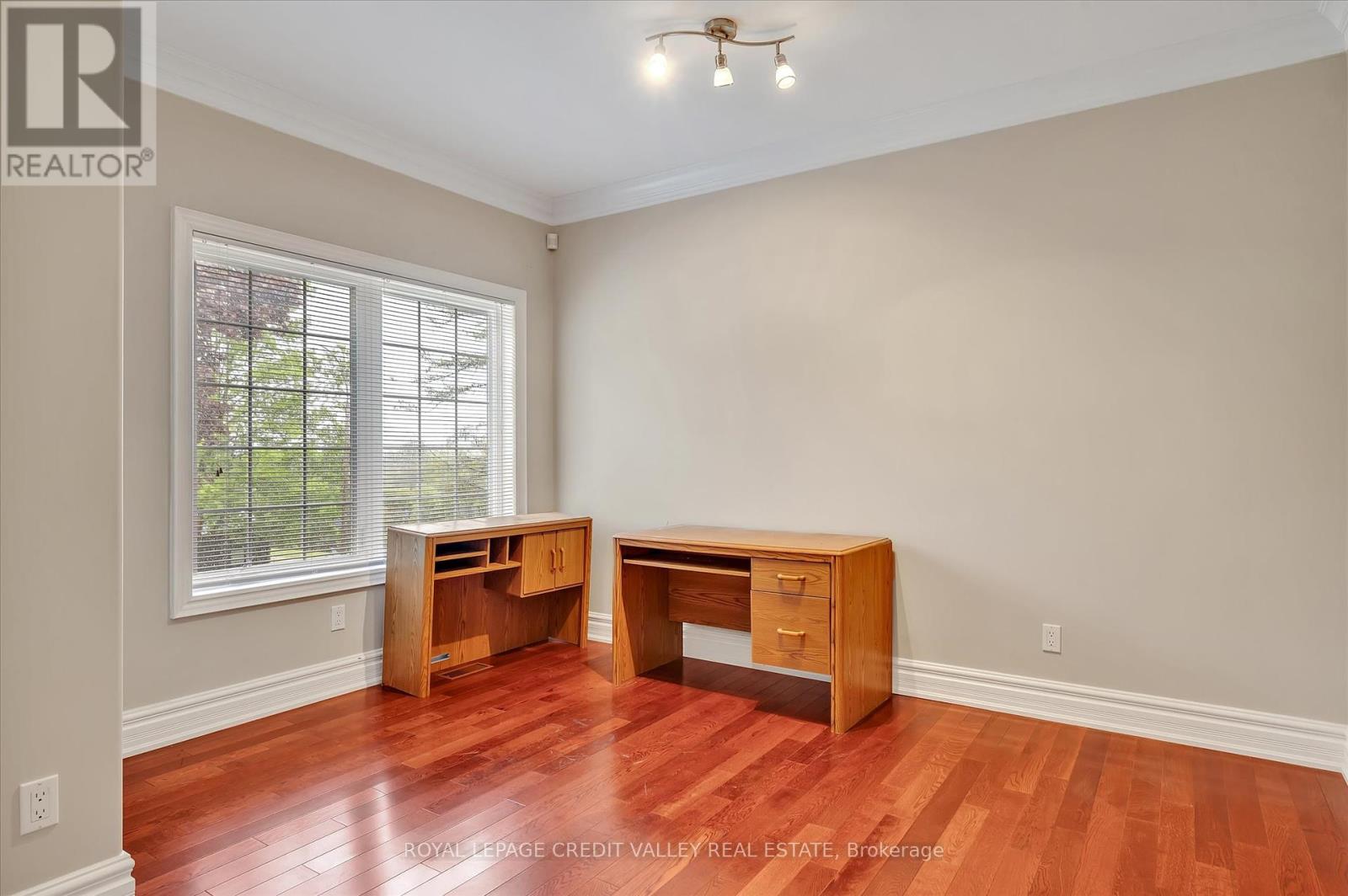 62 Edgewood Road, Peterborough West (North), Ontario  K9J 6V8 - Photo 16 - X12170459