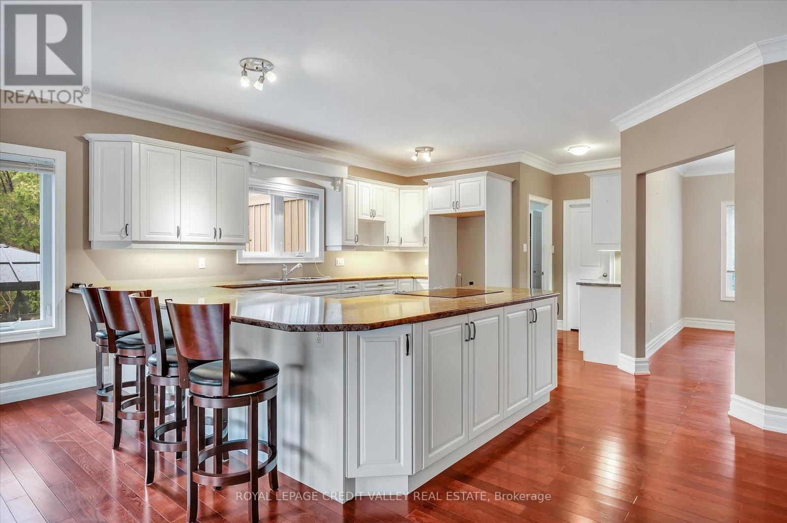 62 Edgewood Road, Peterborough West (North), Ontario  K9J 6V8 - Photo 4 - X12170459