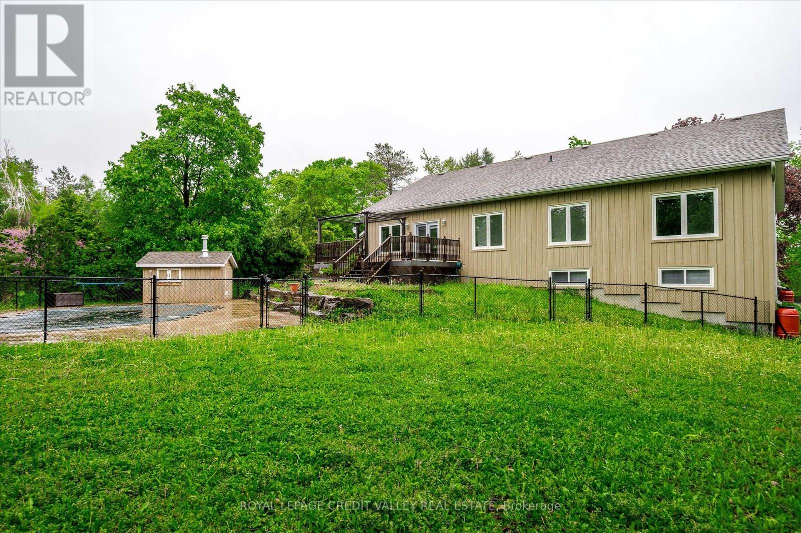 62 Edgewood Road, Peterborough West (North), Ontario  K9J 6V8 - Photo 48 - X12170459