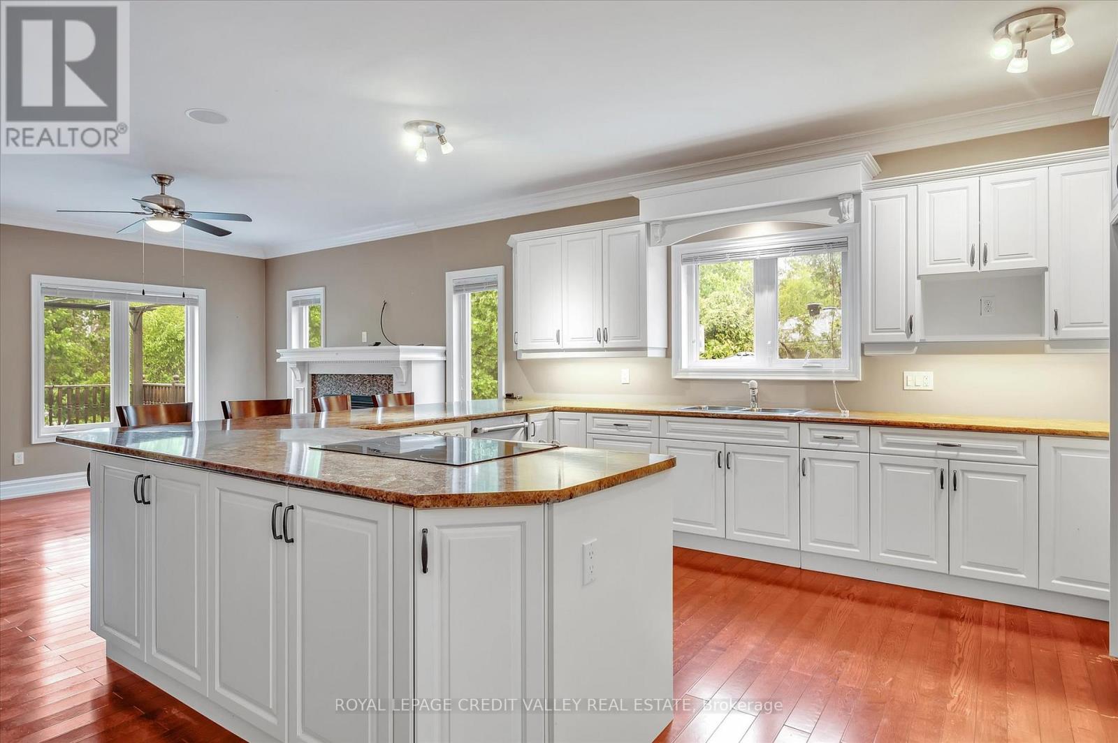 62 Edgewood Road, Peterborough West (North), Ontario  K9J 6V8 - Photo 5 - X12170459