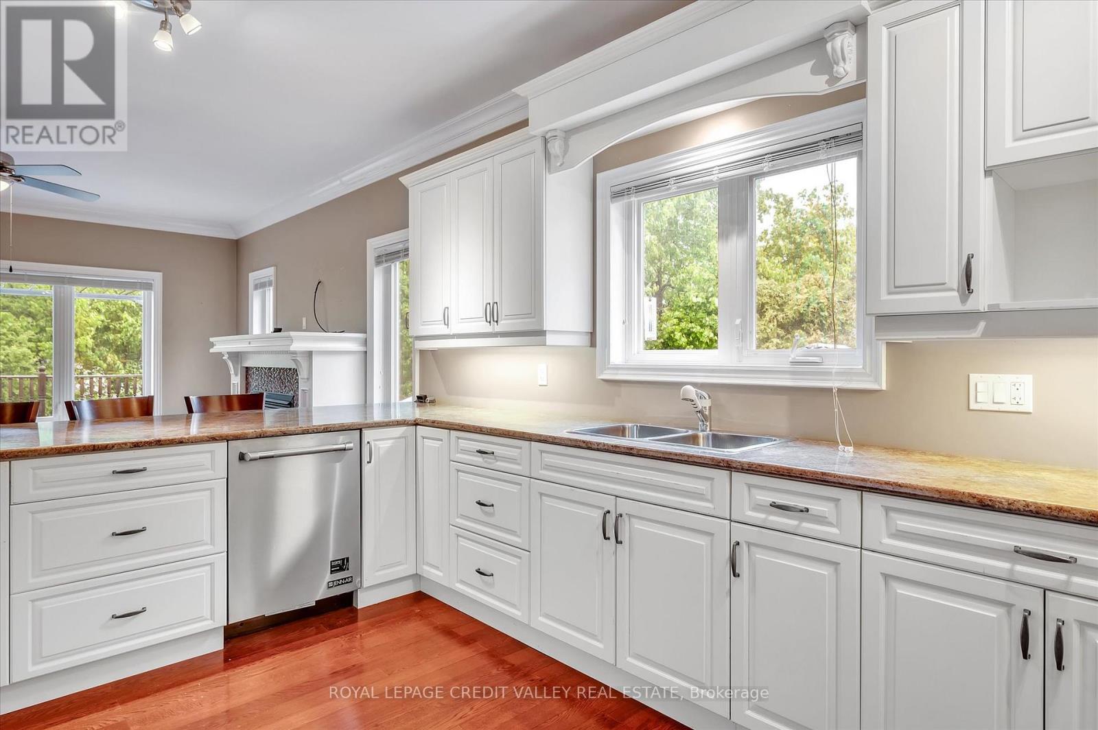 62 Edgewood Road, Peterborough West (North), Ontario  K9J 6V8 - Photo 6 - X12170459