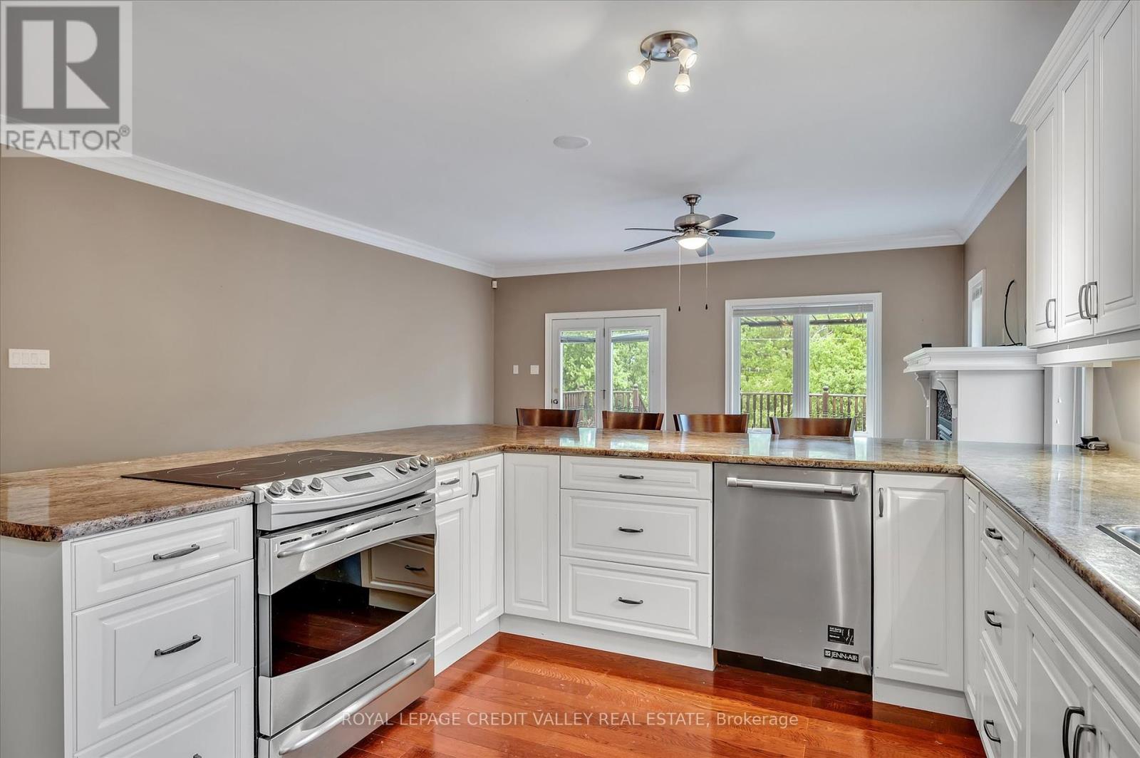 62 Edgewood Road, Peterborough West (North), Ontario  K9J 6V8 - Photo 7 - X12170459