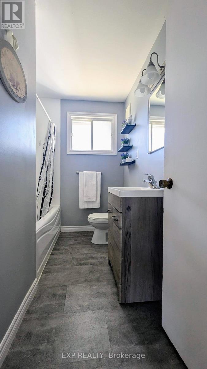 42 Larch Street, Highlands East (Bicroft Ward), Ontario  K0L 1M0 - Photo 22 - X12170756