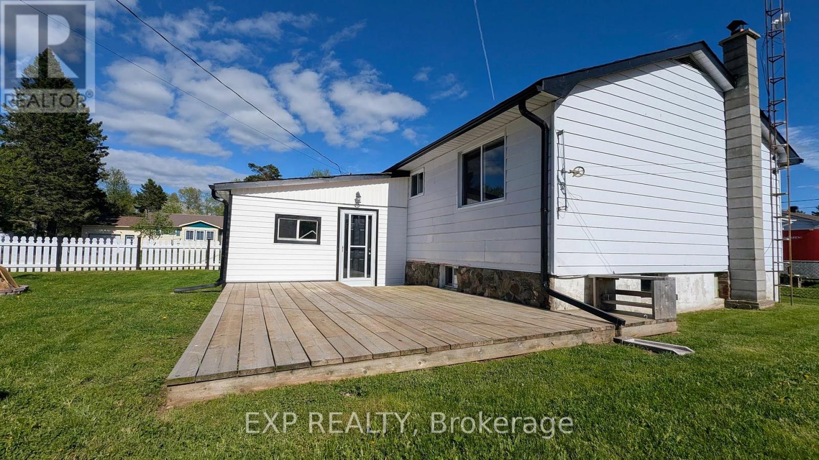 42 Larch Street, Highlands East (Bicroft Ward), Ontario  K0L 1M0 - Photo 32 - X12170756