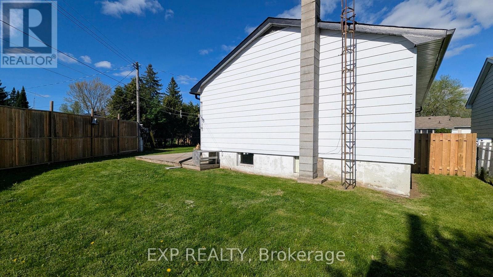 42 Larch Street, Highlands East (Bicroft Ward), Ontario  K0L 1M0 - Photo 37 - X12170756