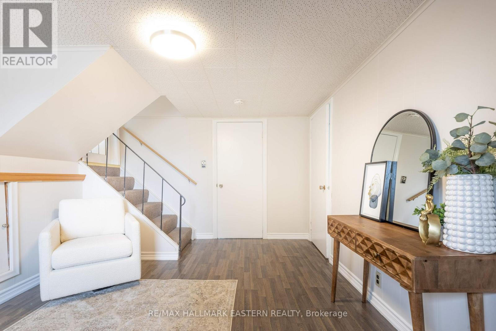204 Hillview Drive, Peterborough North (South), Ontario  K9K 2N2 - Photo 25 - X12171097