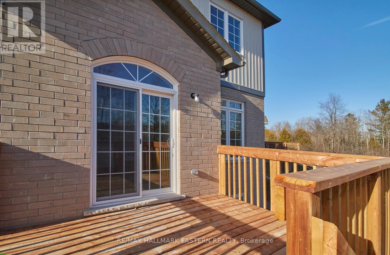 37 Coldbrook Drive, Cavan Monaghan (Millbrook Village), Ontario  L0A 1G0 - Photo 32 - X12171145