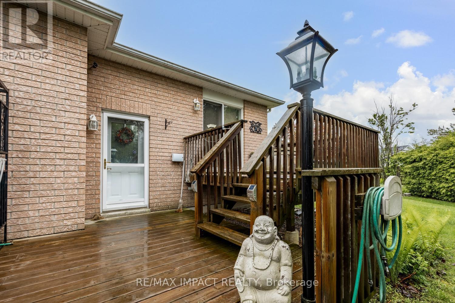 9 Samuel Place, Kawartha Lakes (Lindsay), Ontario  K9V 6B9 - Photo 19 - X12172487