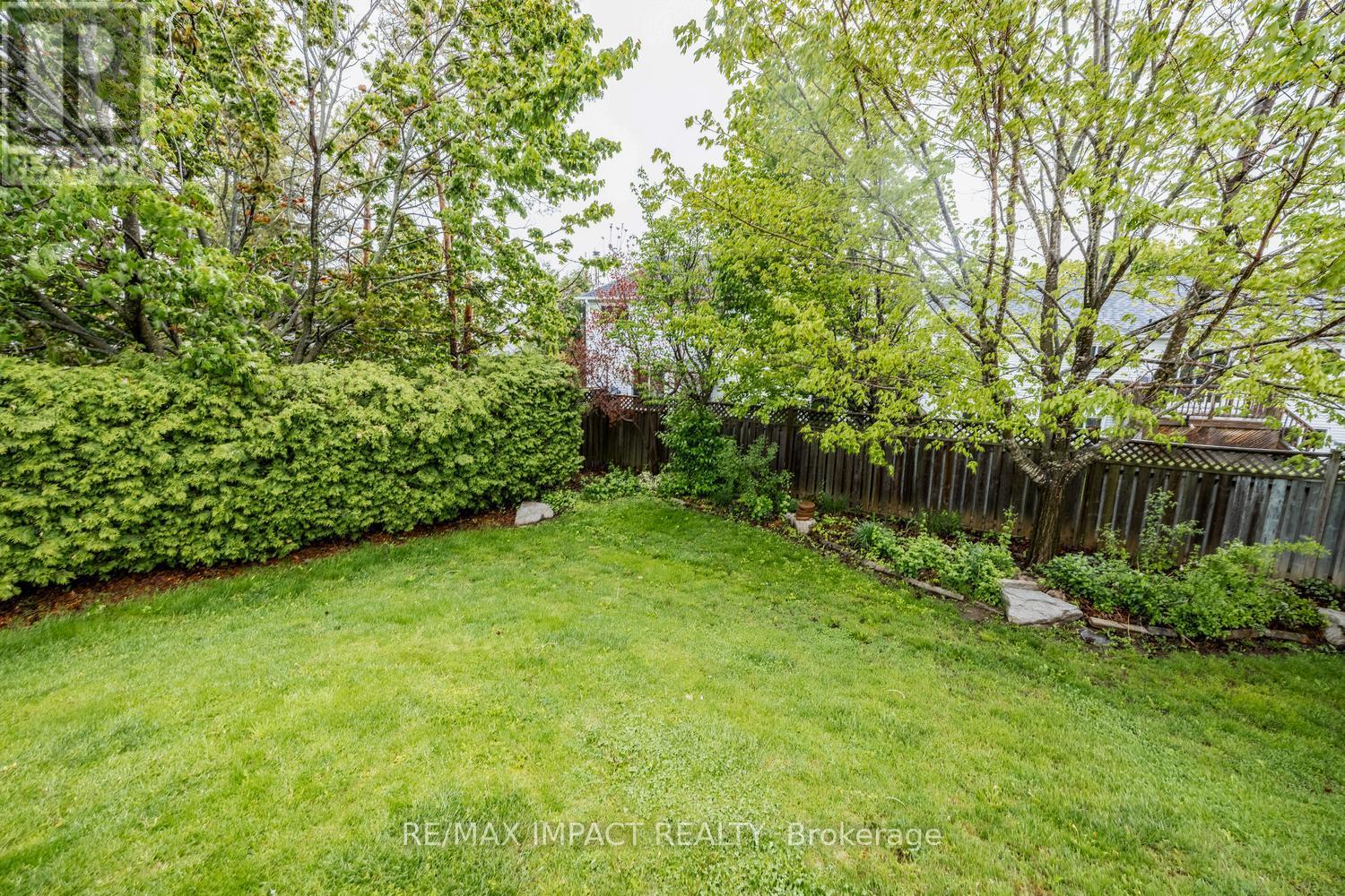 9 Samuel Place, Kawartha Lakes (Lindsay), Ontario  K9V 6B9 - Photo 25 - X12172487