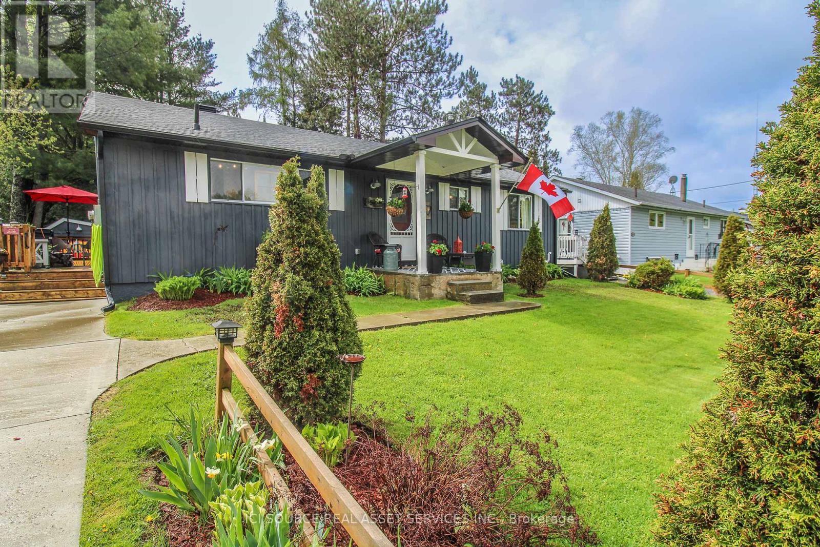35 HEMLOCK STREET, highlands east (bicroft ward), Ontario