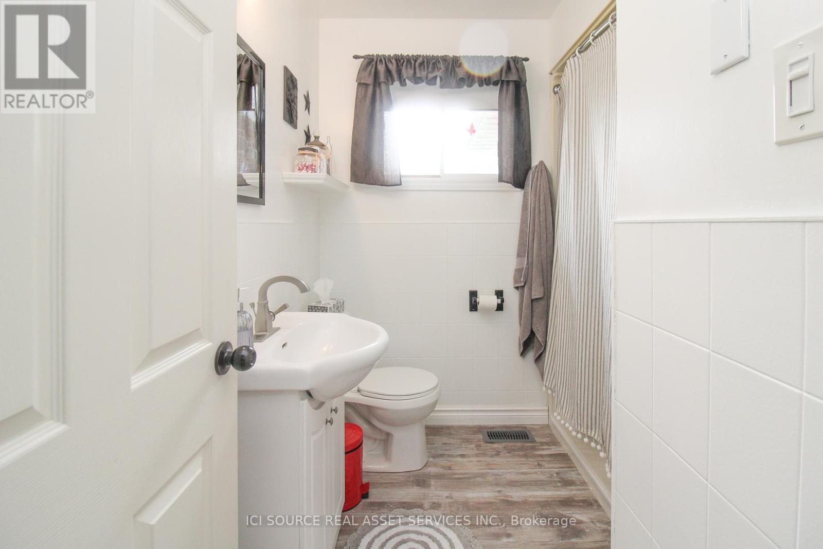 35 Hemlock Street, Highlands East (Bicroft Ward), Ontario  K0L 1M0 - Photo 17 - X12172434